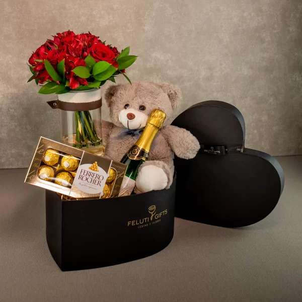 Box coração com flores, pelúcia espumante e Ferrero Rocher