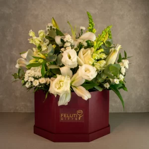 Box de luxo com flores brancas