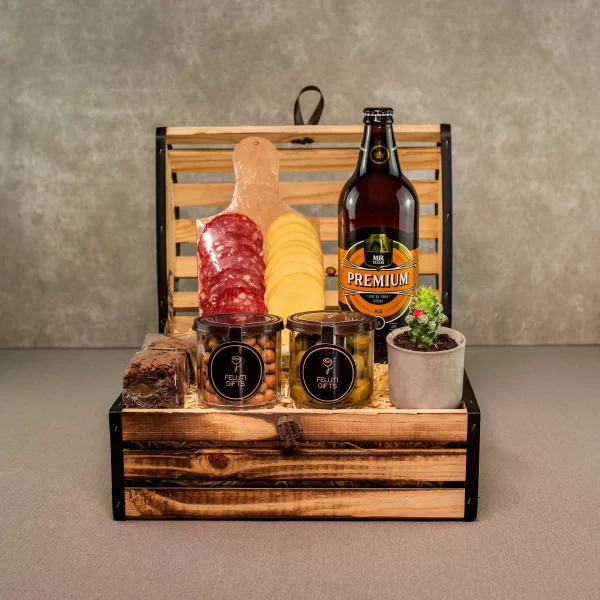 Box com cerveja e frios para mini happy hour